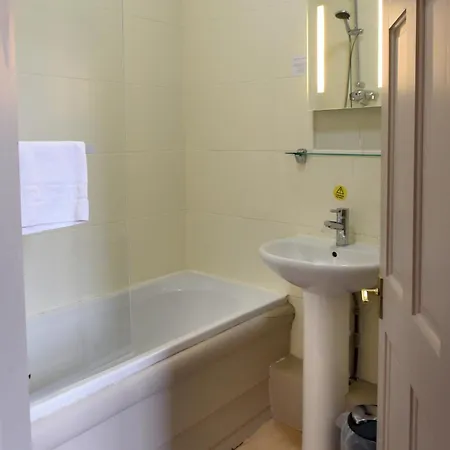 The Black Bull Hotel 3*