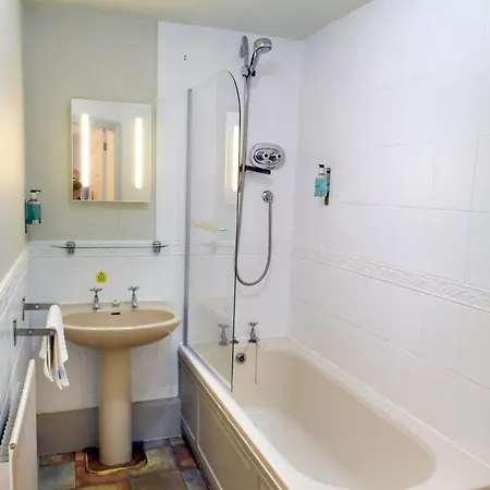 Hotel The Black Bull 3*